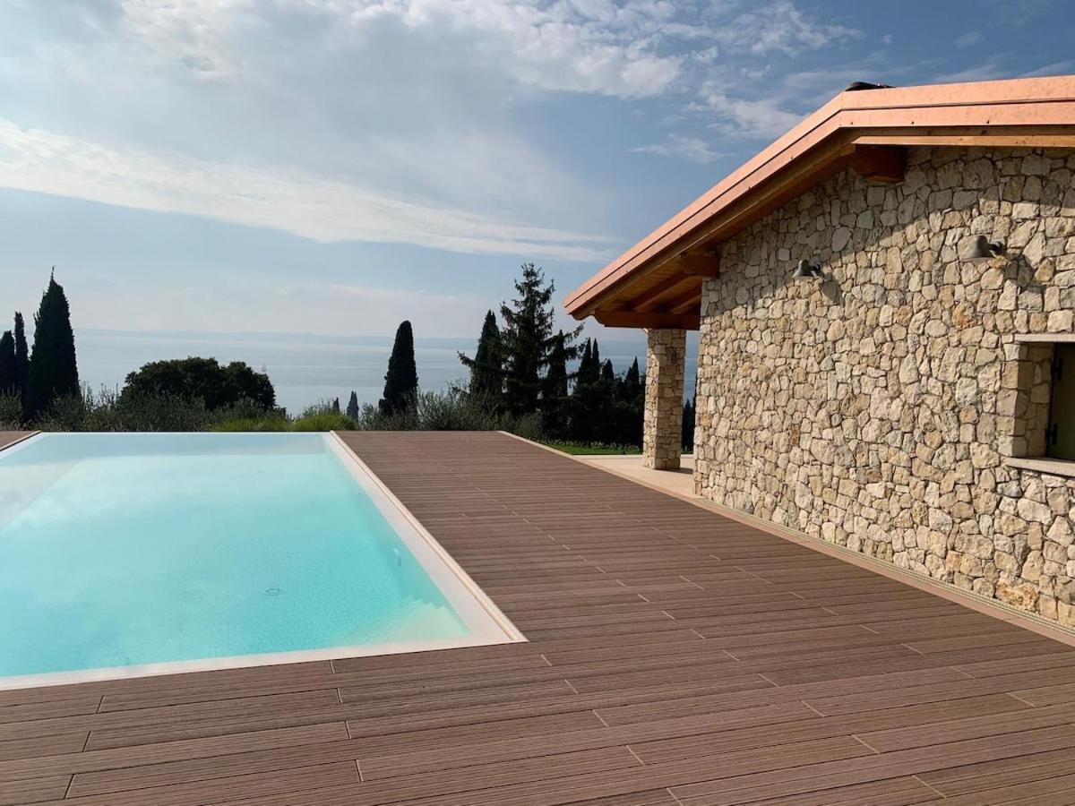 Breathtaking In Pool & Garden Bardolino